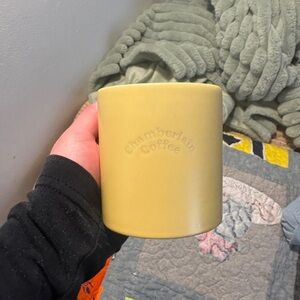 New without Box Chamberlain Coffee Yellow Honey-scented Candle